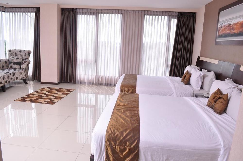 Scarlet Dago Hotel Бандунг Екстер'єр фото