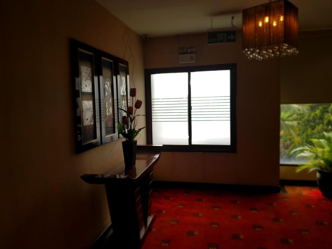 Scarlet Dago Hotel Бандунг Екстер'єр фото