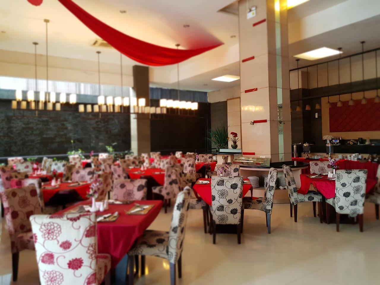 Scarlet Dago Hotel Бандунг Екстер'єр фото